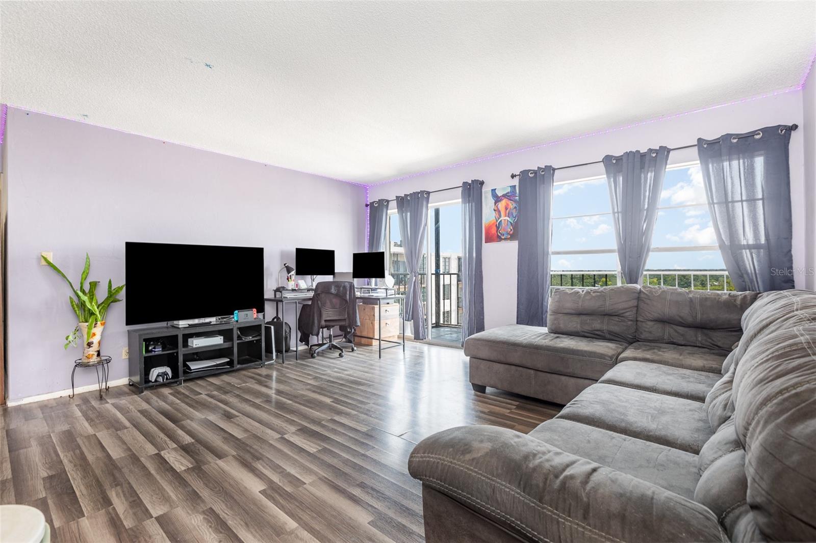 Image 3 of 25 For 2901 26th Street W 815
