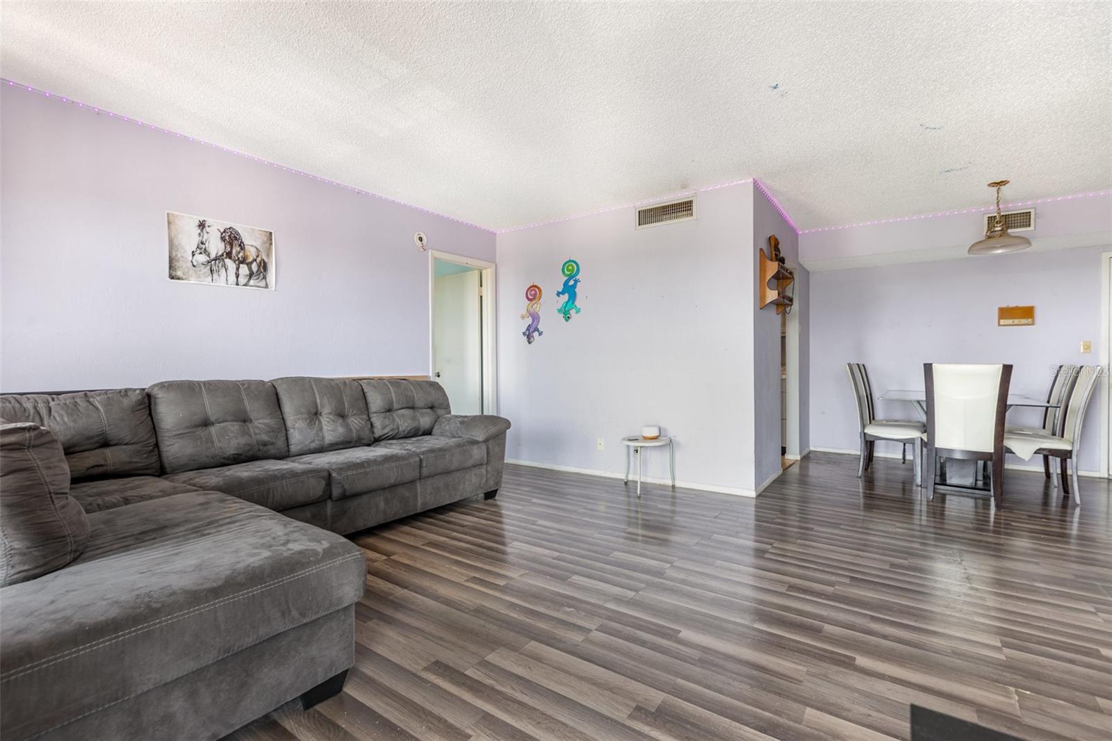 Image 4 of 25 For 2901 26th Street W 815