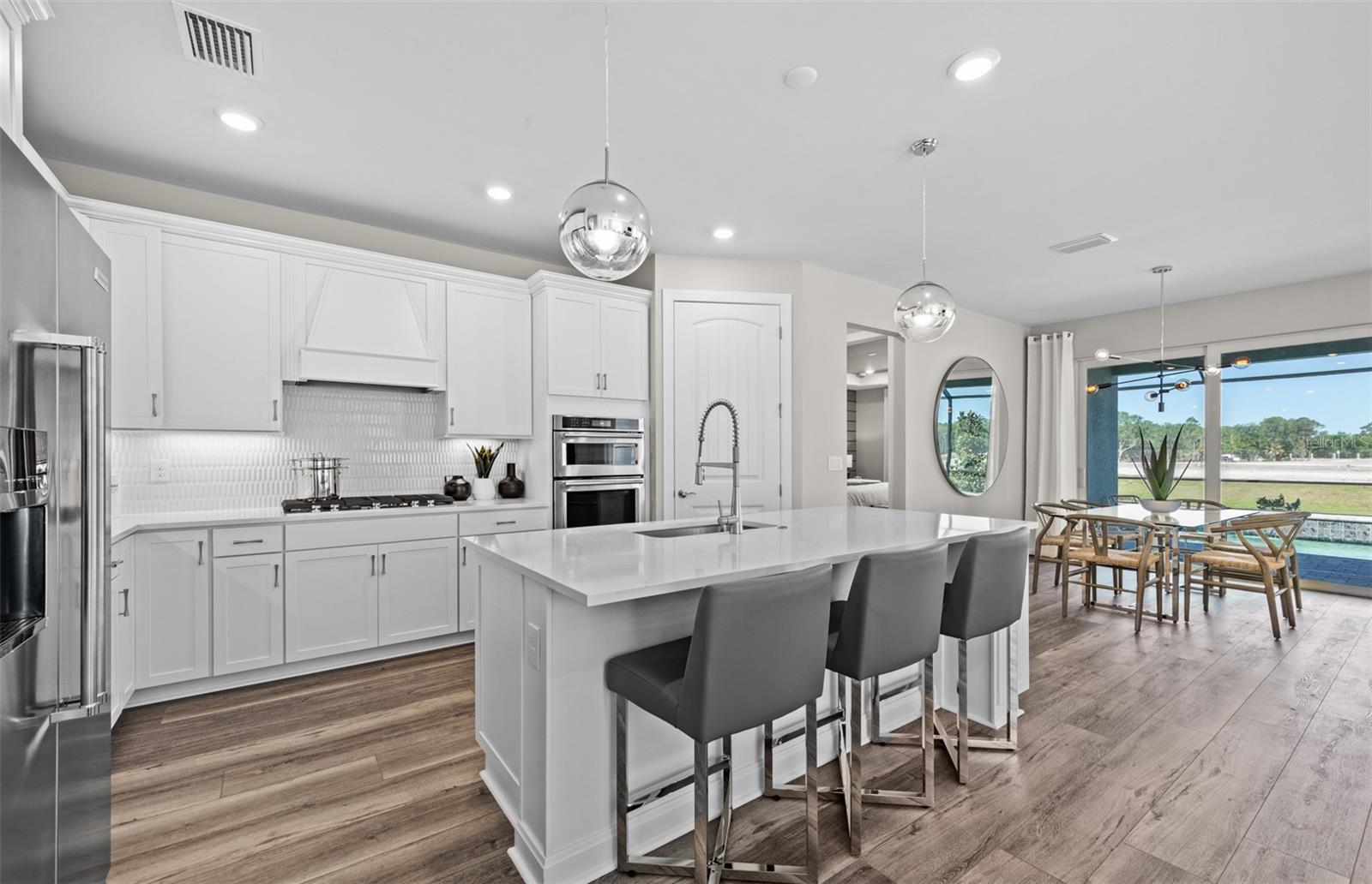 Image 7 of 42 For 27124 Capri Shores Circle