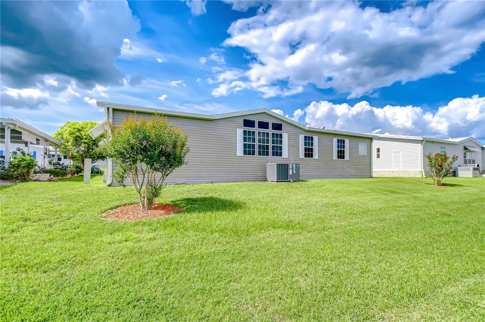 Image 45 of 55 For 37526 New Horizons Boulevard