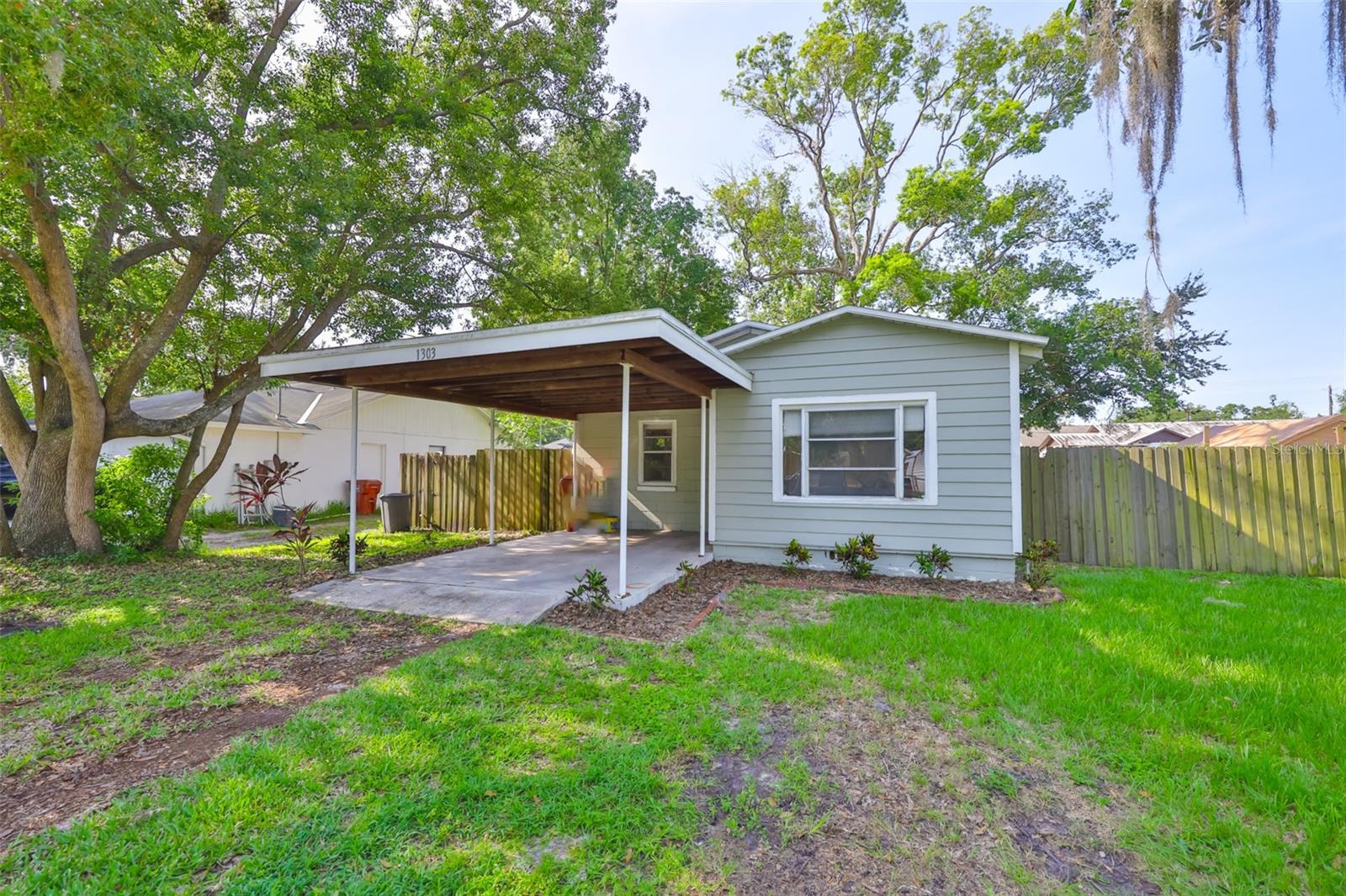 Listing photo id 0 for 1303 Cherry Street