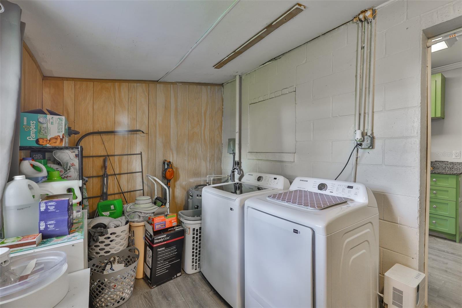 Listing photo id 22 for 1303 Cherry Street