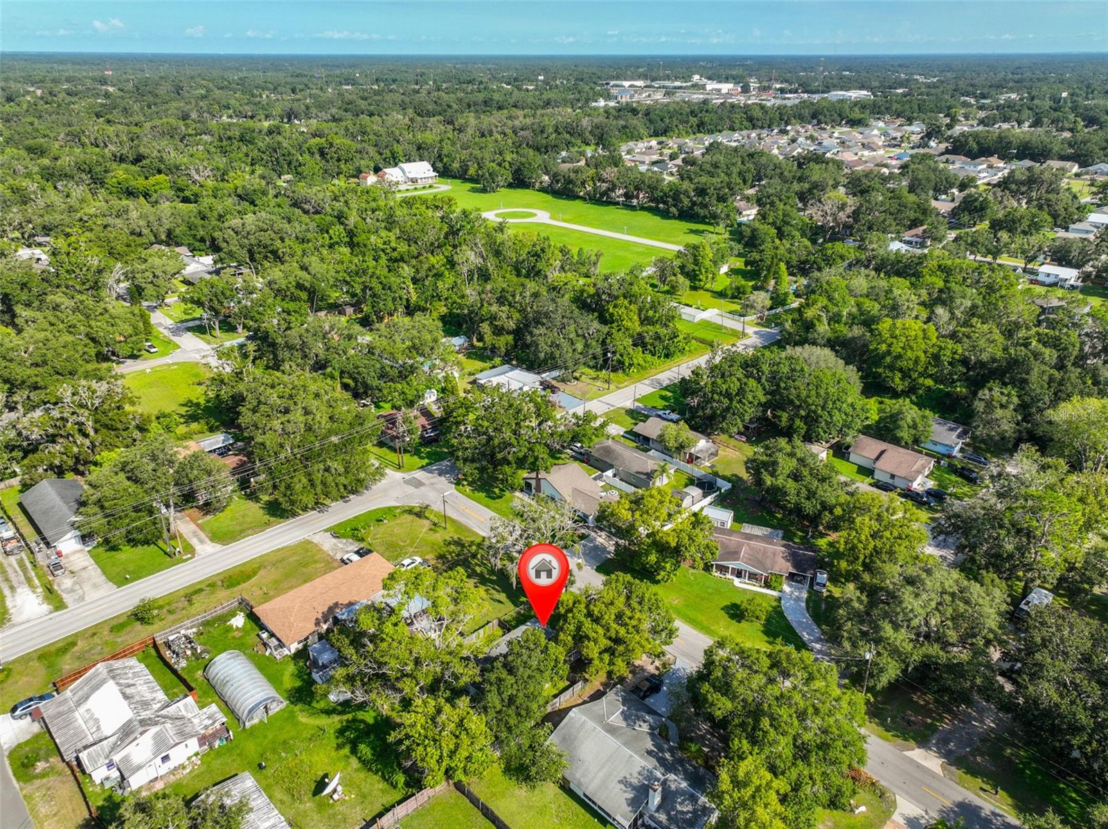 Listing photo id 5 for 1303 Cherry Street