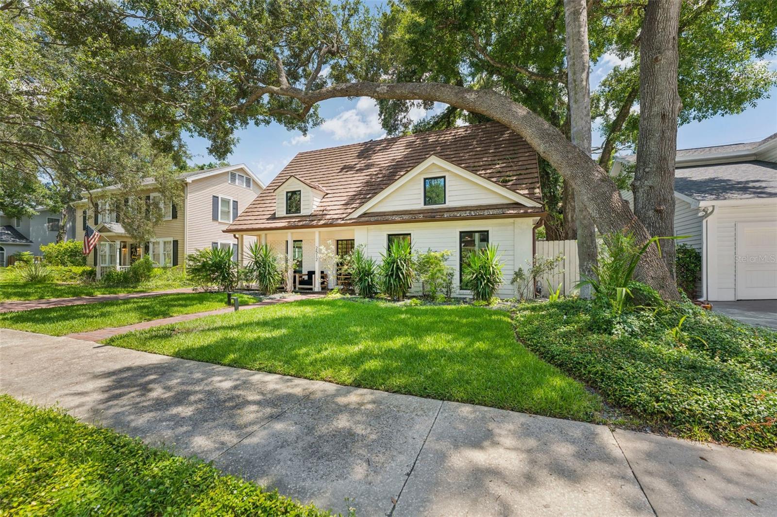 Image 3 of 46 For 2512 Jetton Avenue