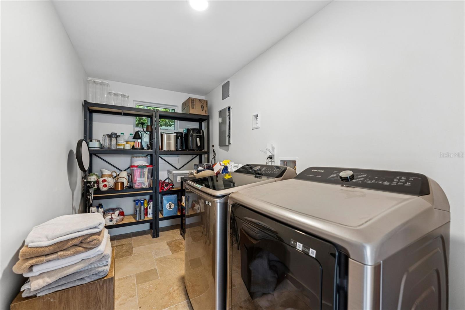 Image 33 of 46 For 2512 Jetton Avenue