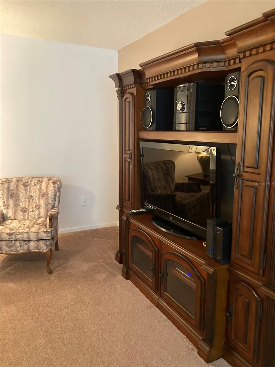 Image 32 of 61 For 5623 80th Street N 314