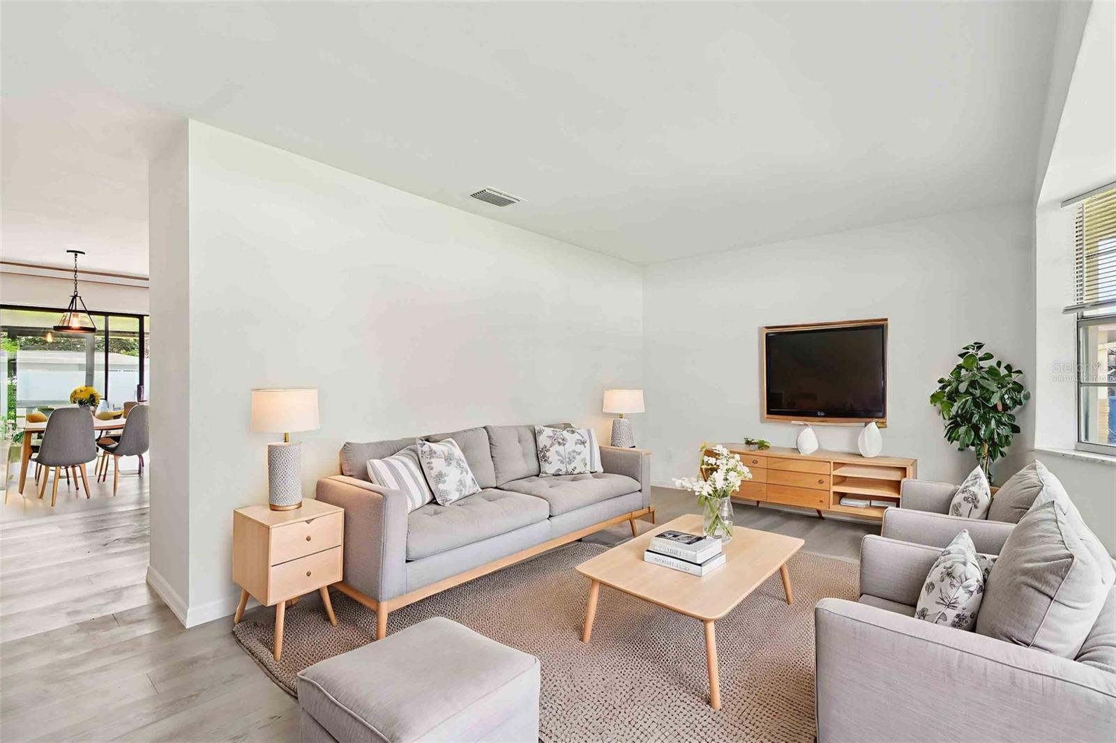Image 5 of 35 For 7961 2nd Way N