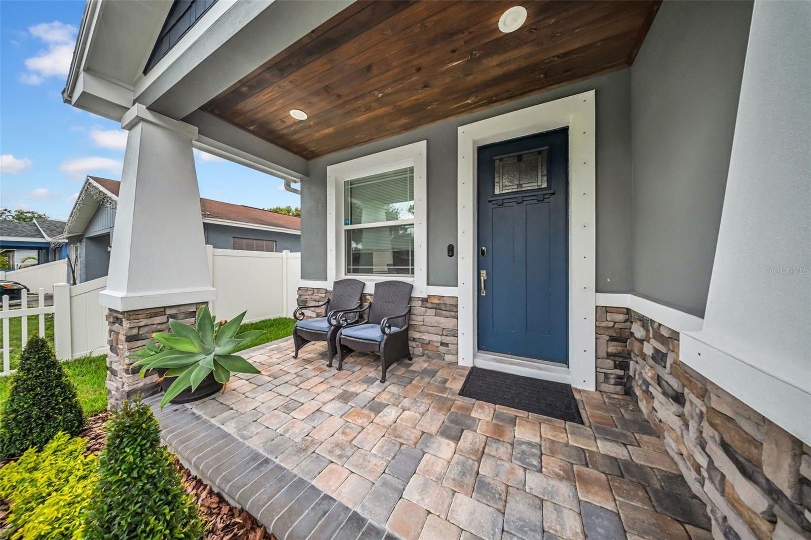 Image 4 of 53 For 3013 Crest Avenue