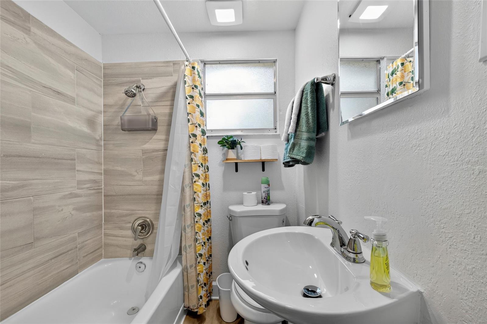 Image 16 of 42 For 4214 Ohio Avenue