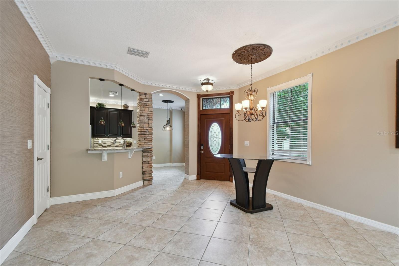 Listing photo id 12 for 7929 Tasso Court