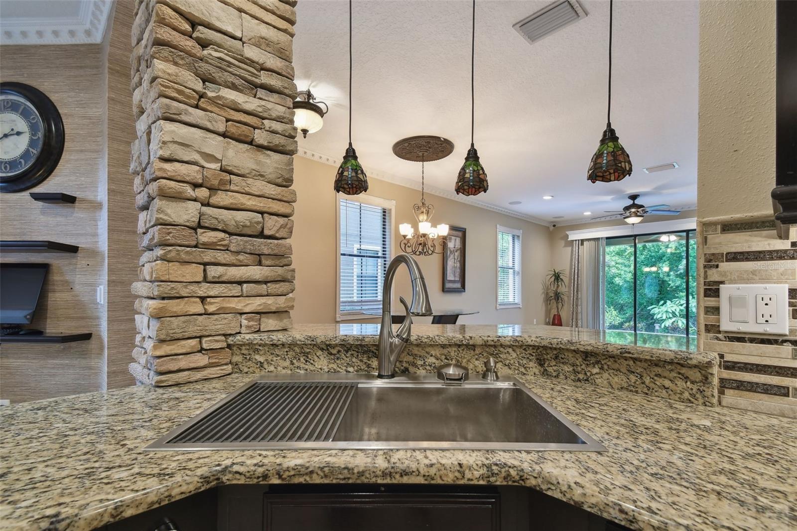 Listing photo id 20 for 7929 Tasso Court