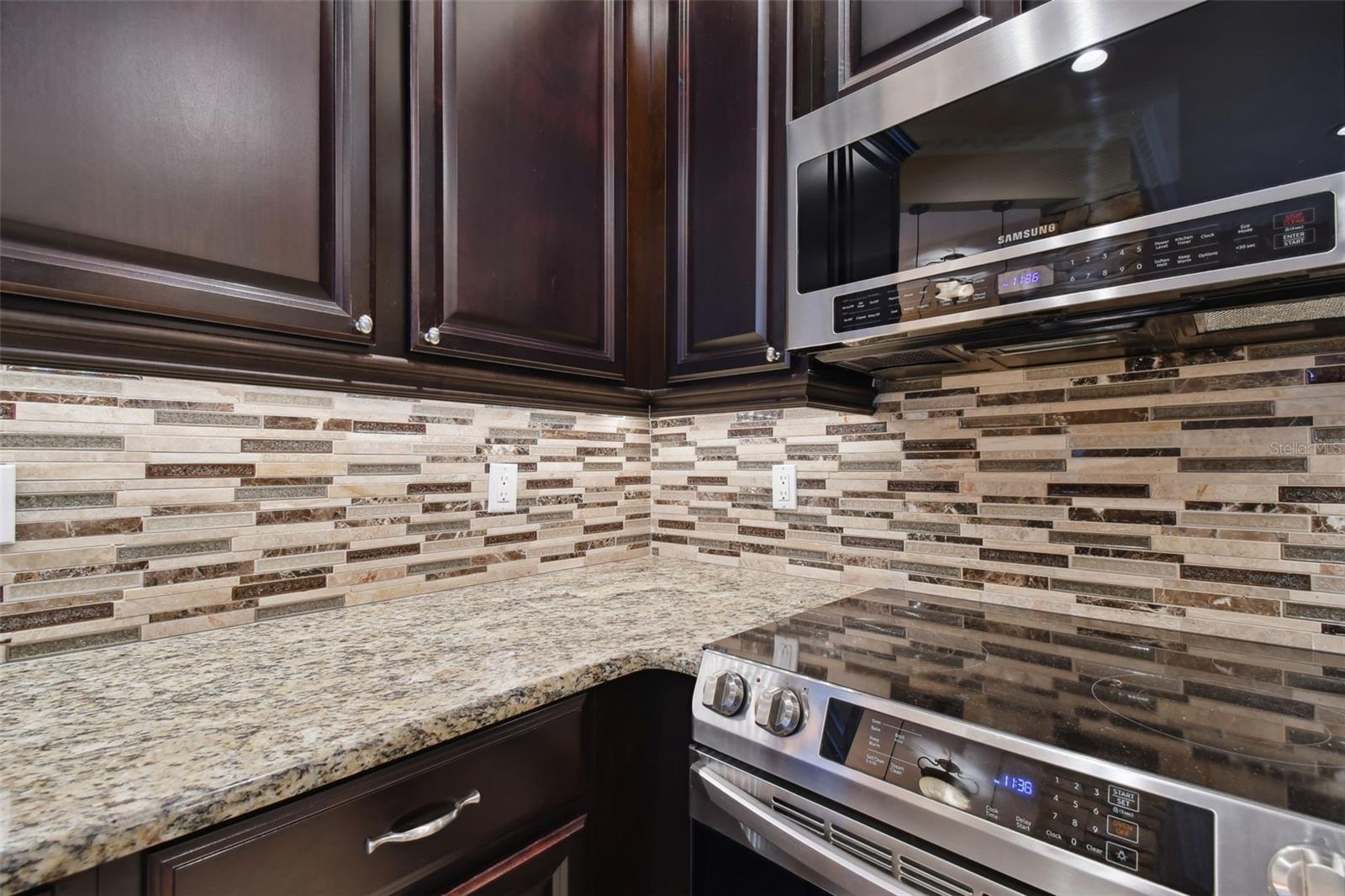 Listing photo id 21 for 7929 Tasso Court