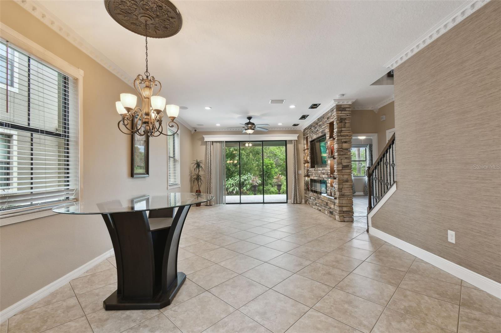 Listing photo id 7 for 7929 Tasso Court