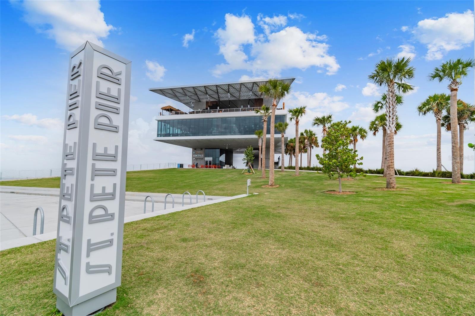 Listing photo id 89 for 7929 Tasso Court