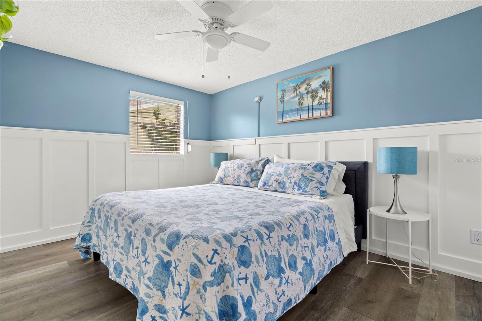 Listing photo id 19 for 14030 79th Avenue