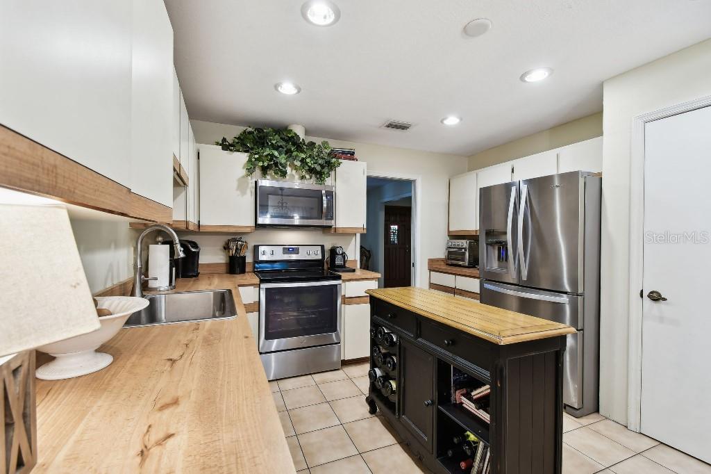 Image 19 of 36 For 6642 Parson Brown Drive