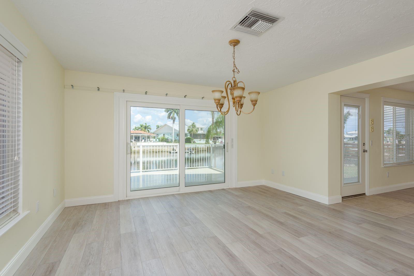 Image 16 of 55 For 5008 Glenn Drive