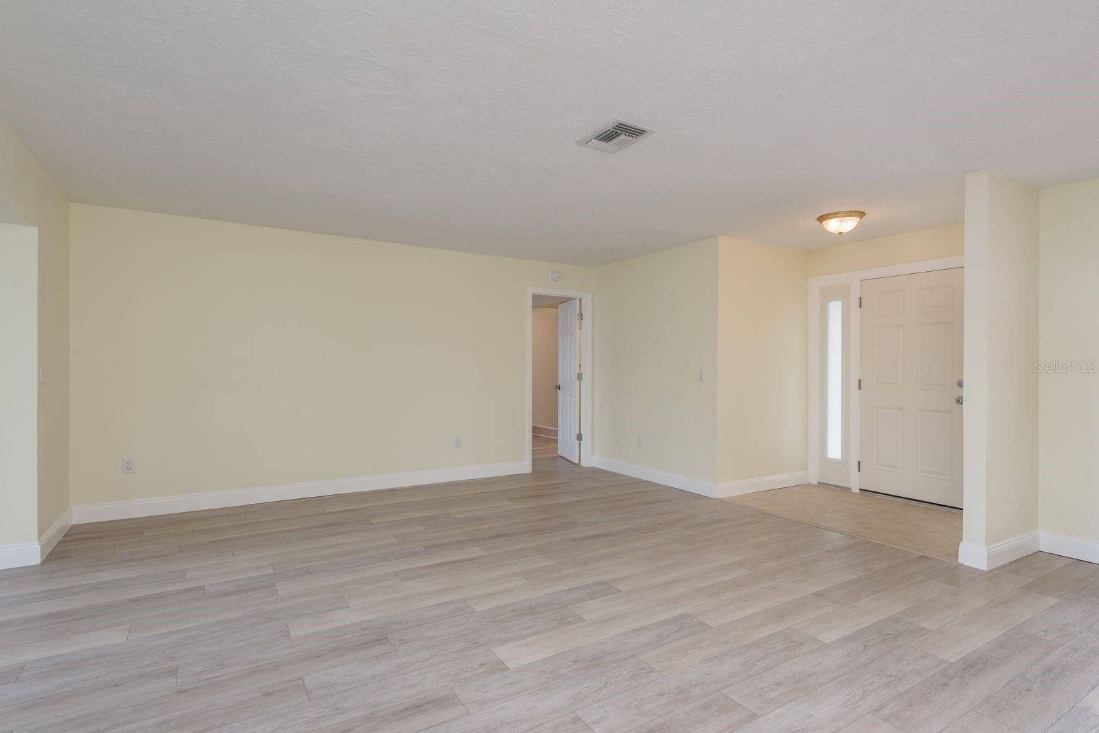 Image 9 of 55 For 5008 Glenn Drive