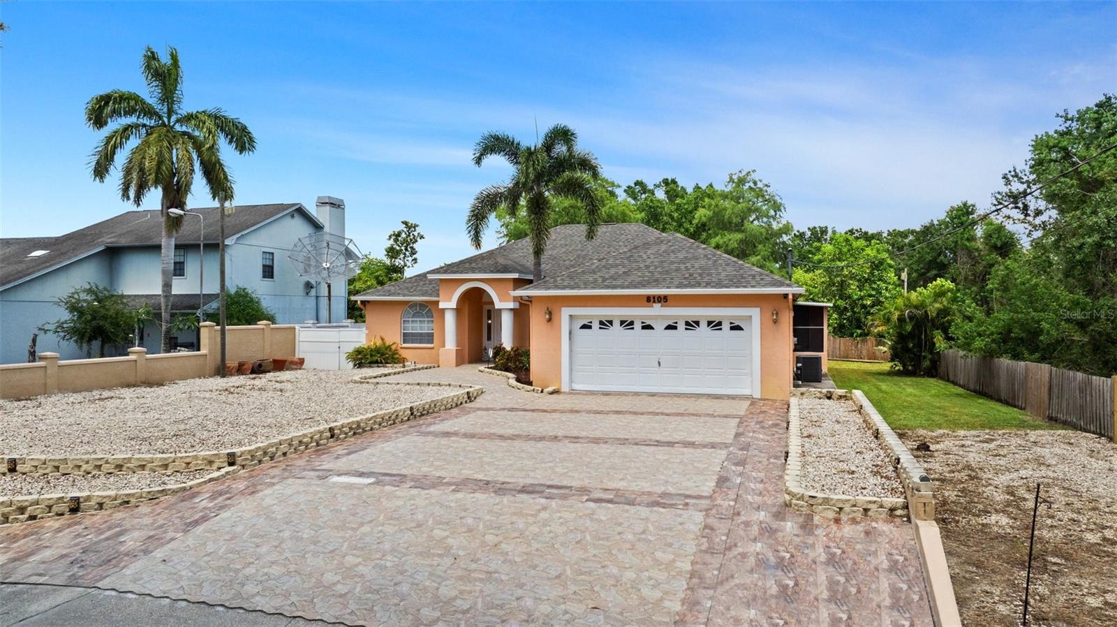 Listing photo id 46 for 8105 Grady Avenue