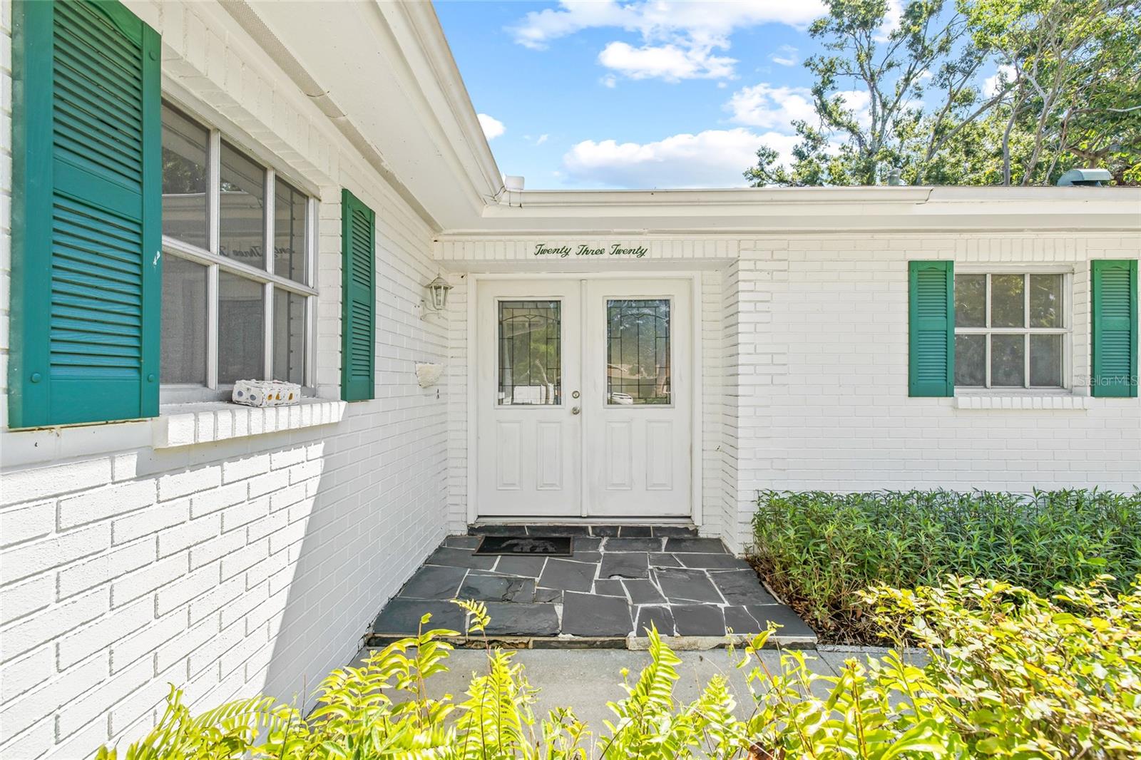 Image 6 of 39 For 2320 Harn Boulevard