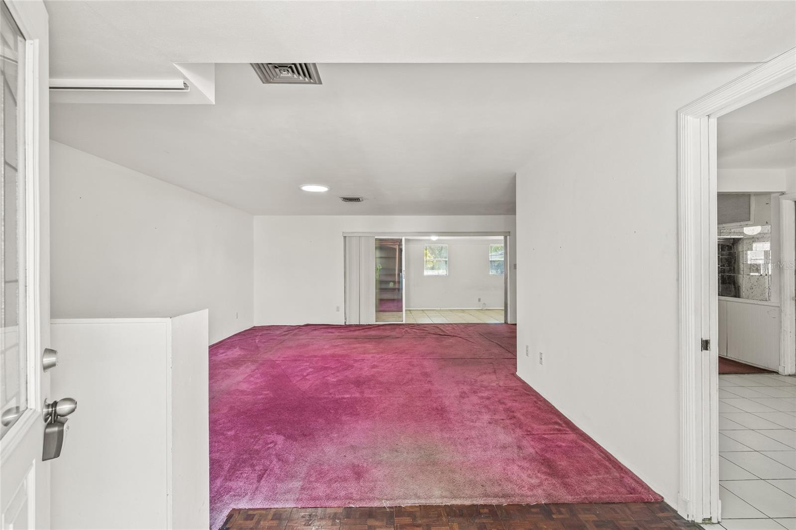 Image 7 of 39 For 2320 Harn Boulevard