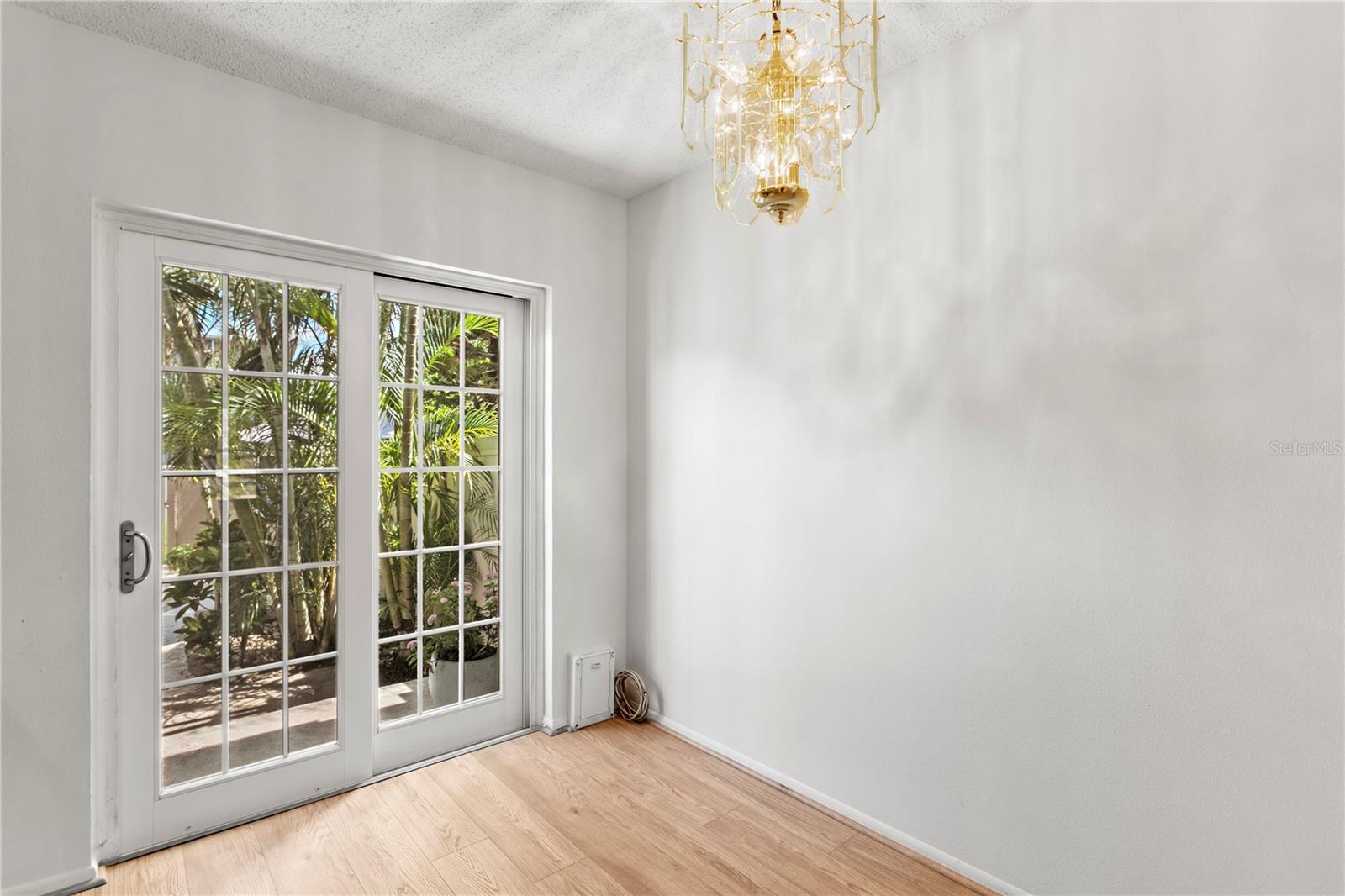Image 11 of 37 For 441 75th Avenue N