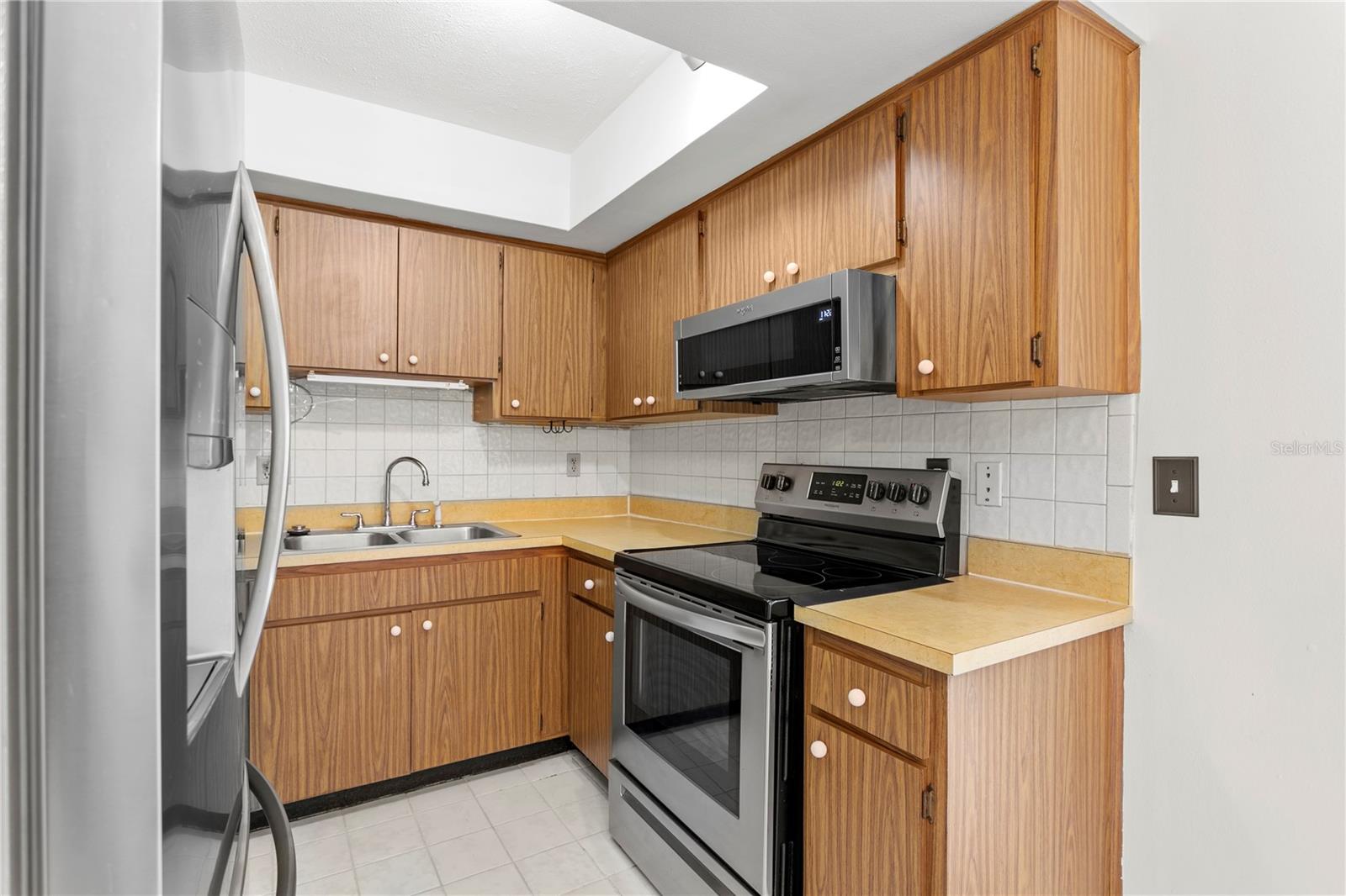 Image 12 of 37 For 441 75th Avenue N
