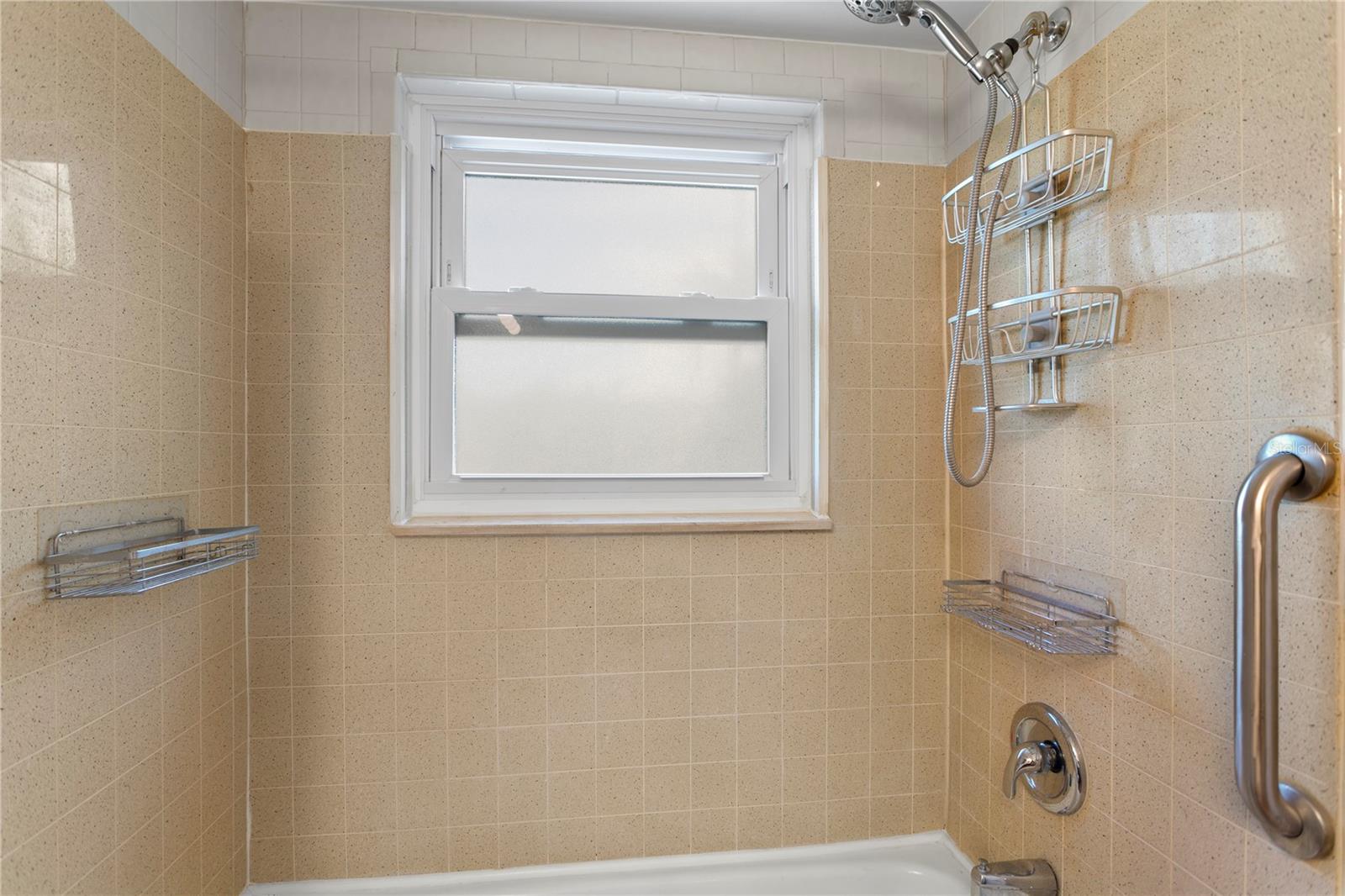 Image 18 of 37 For 441 75th Avenue N