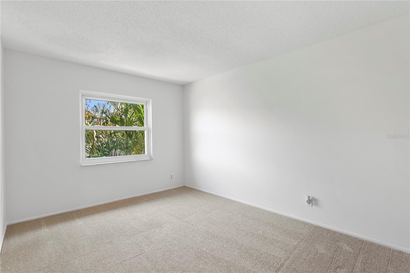 Image 20 of 37 For 441 75th Avenue N