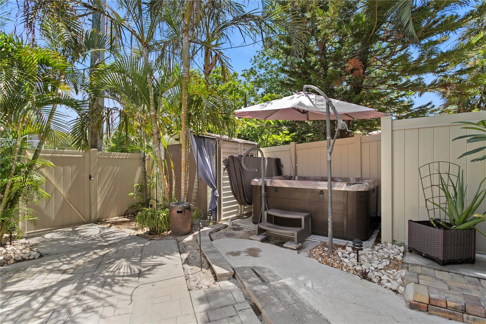 Image 27 of 37 For 441 75th Avenue N