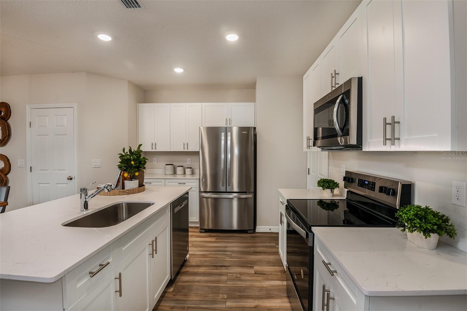 Image 3 of 20 For 3734 King Hill Drive