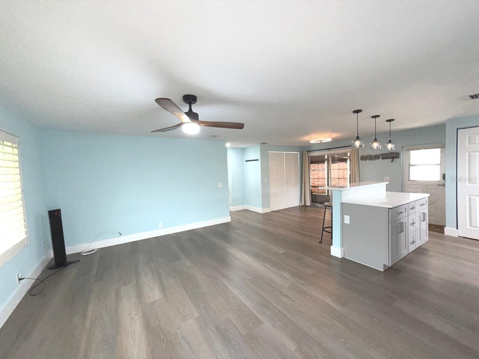 Image 37 of 80 For 725 Sugar Palm Street
