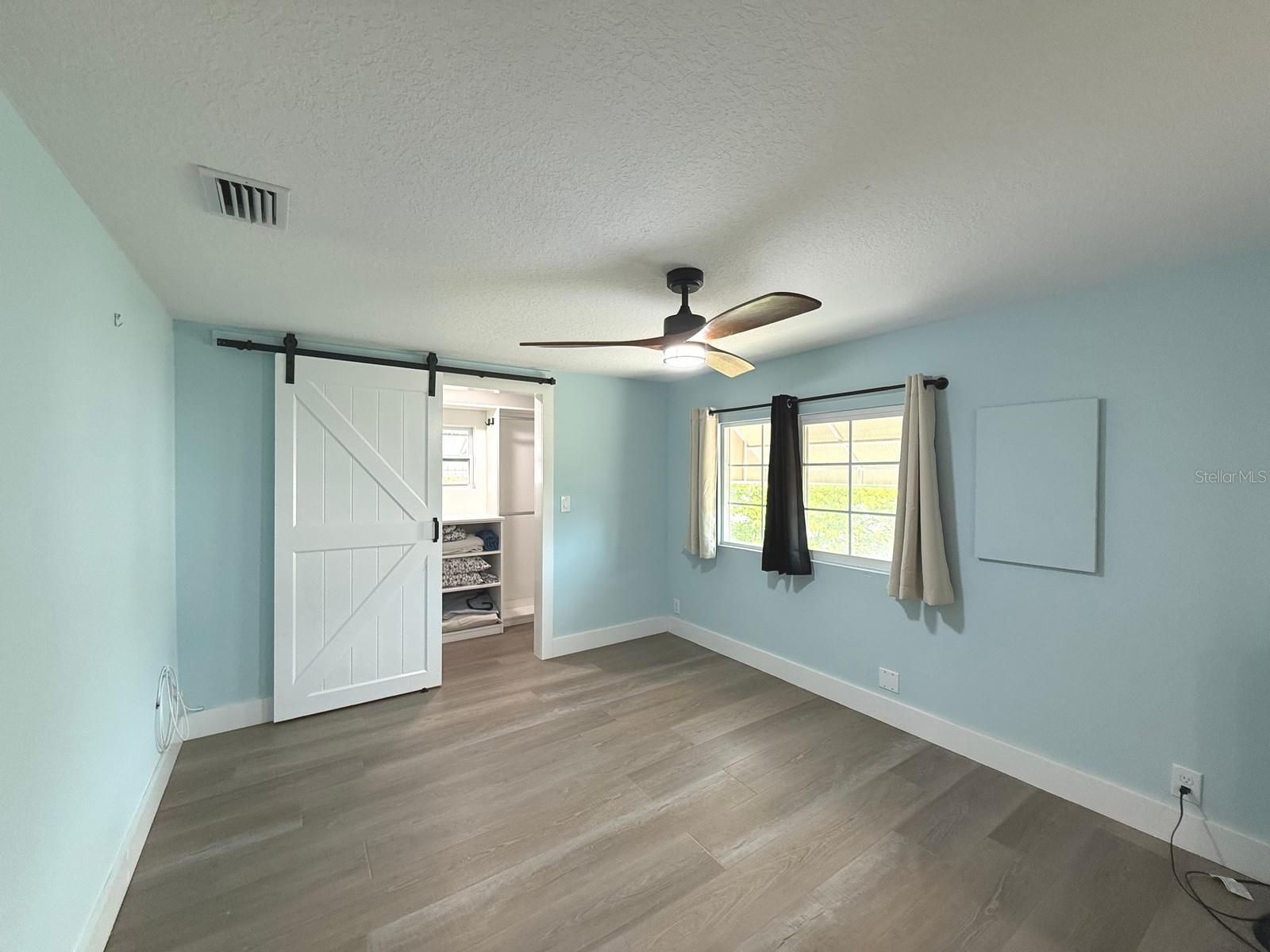 Image 39 of 80 For 725 Sugar Palm Street