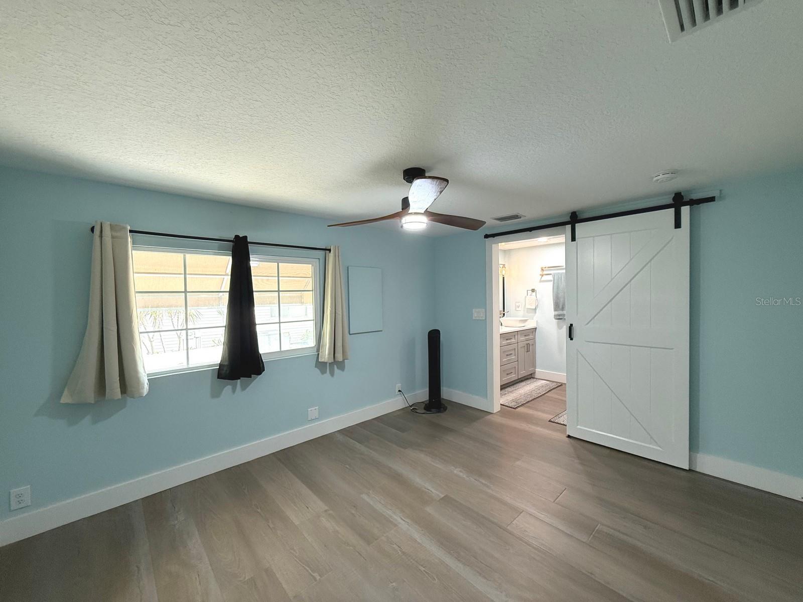 Image 43 of 80 For 725 Sugar Palm Street