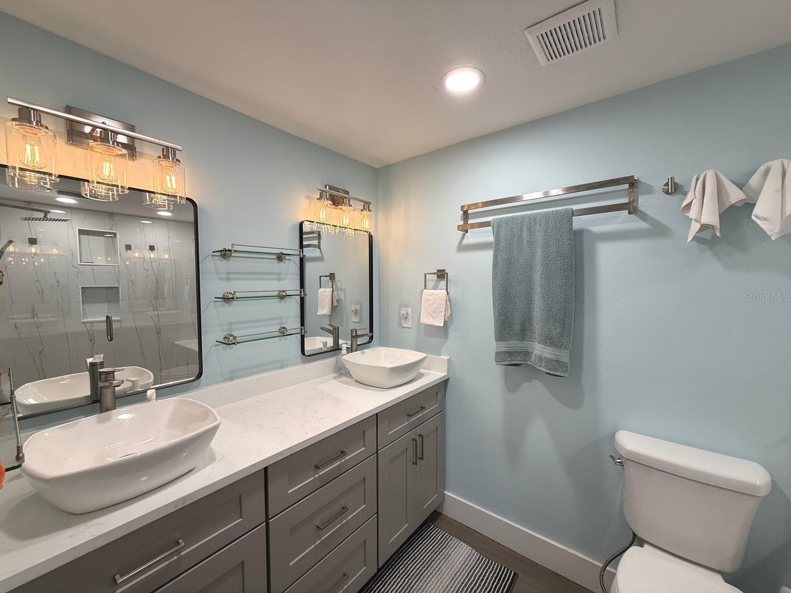 Image 47 of 80 For 725 Sugar Palm Street