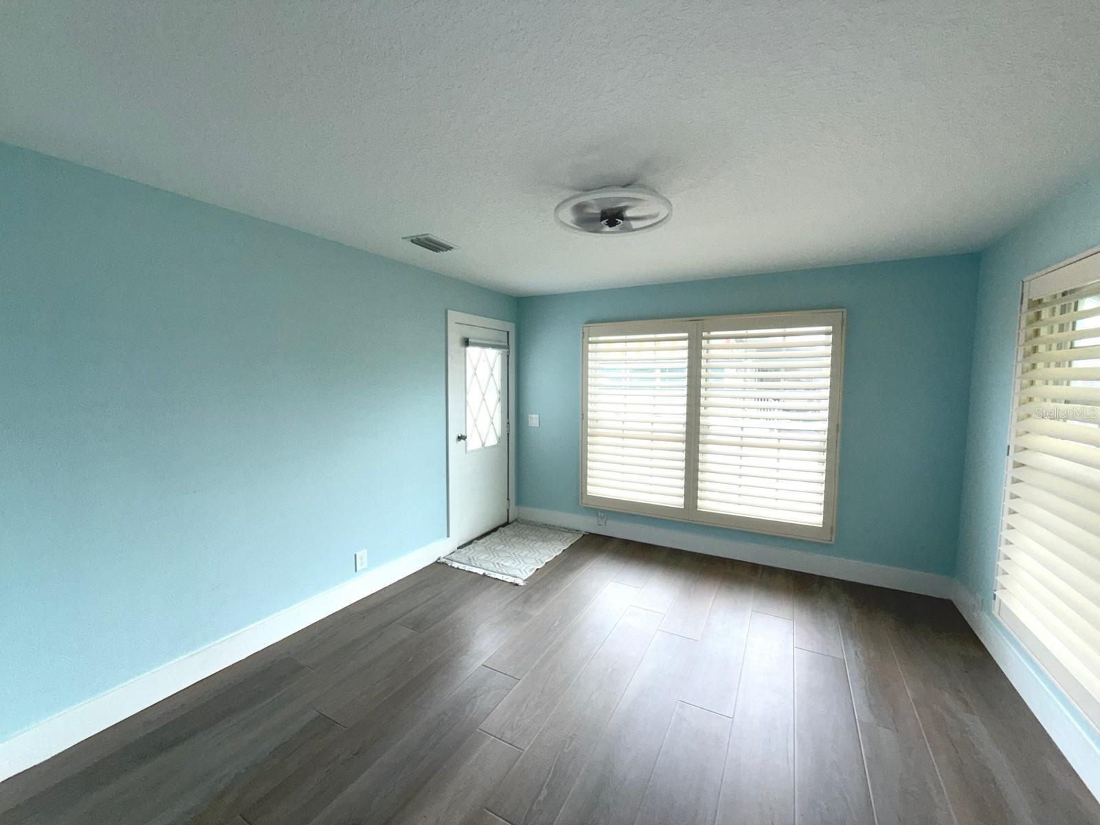 Image 68 of 80 For 725 Sugar Palm Street