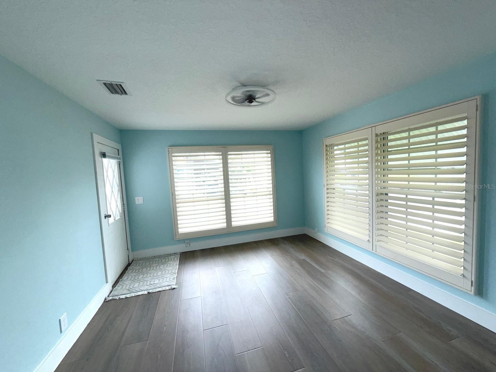 Image 69 of 80 For 725 Sugar Palm Street