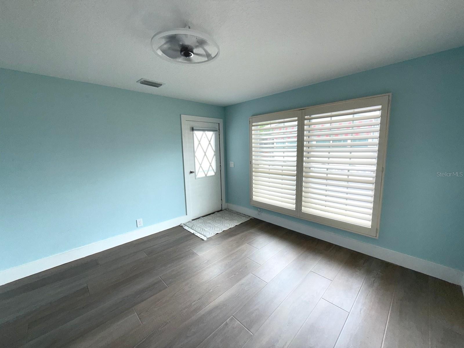 Image 70 of 80 For 725 Sugar Palm Street
