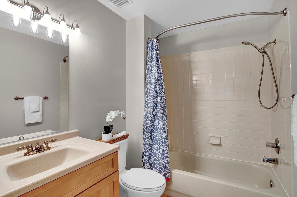 Listing photo id 22 for 1706 Erin Brooke Drive