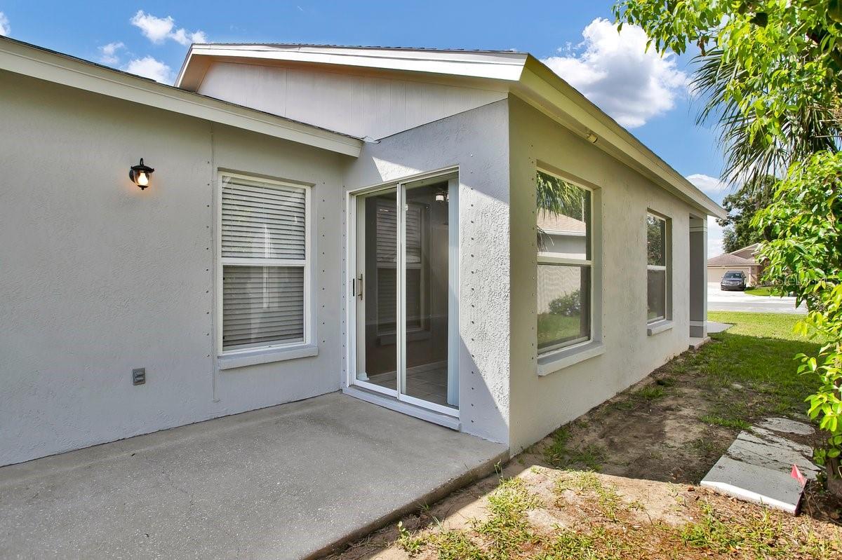 Listing photo id 24 for 1706 Erin Brooke Drive