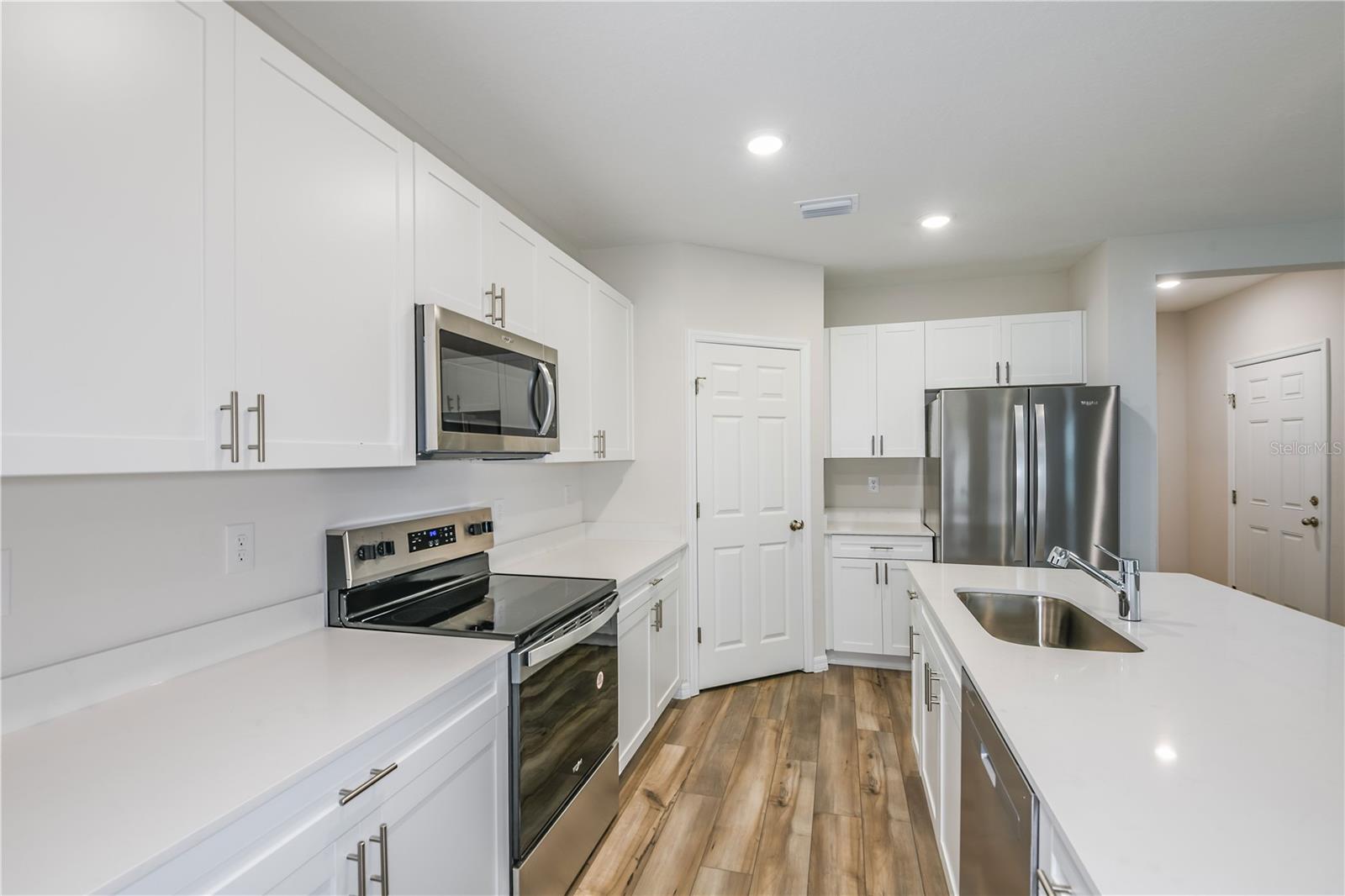 Image 4 of 19 For 3730 King Hill Drive