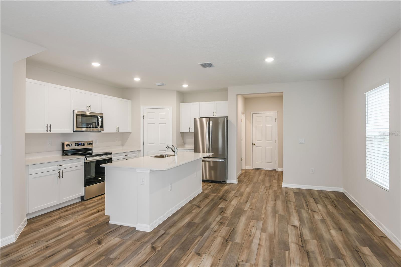 Image 6 of 19 For 3730 King Hill Drive