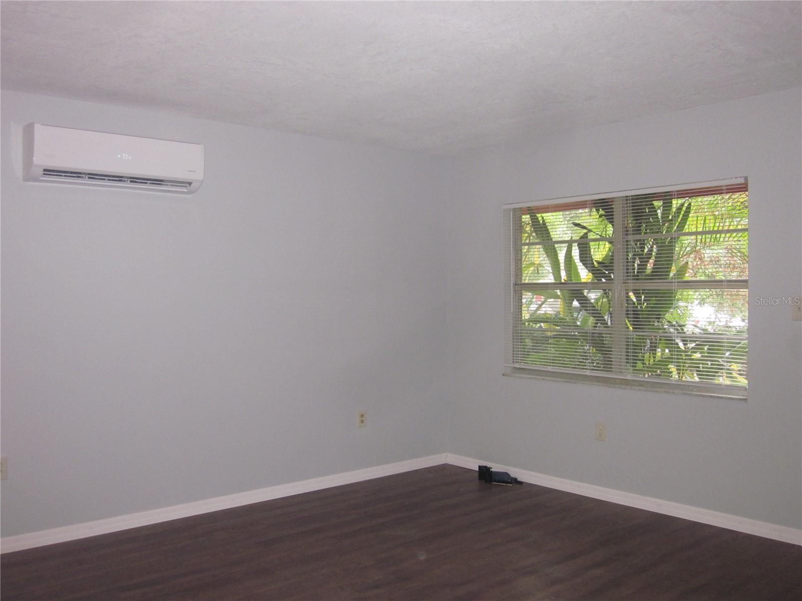 Image 4 of 8 For 1704 Kirby Street A