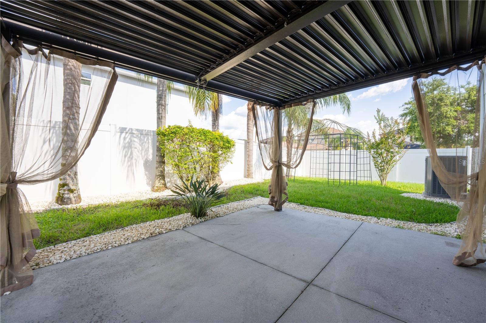 Image 32 of 47 For 9110 Lantern Oak Way