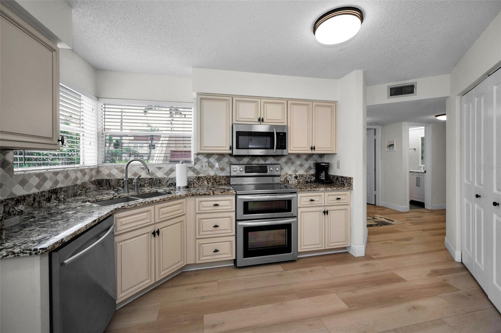 Image 5 of 44 For 6080 Bahia Del Mar Circle 109
