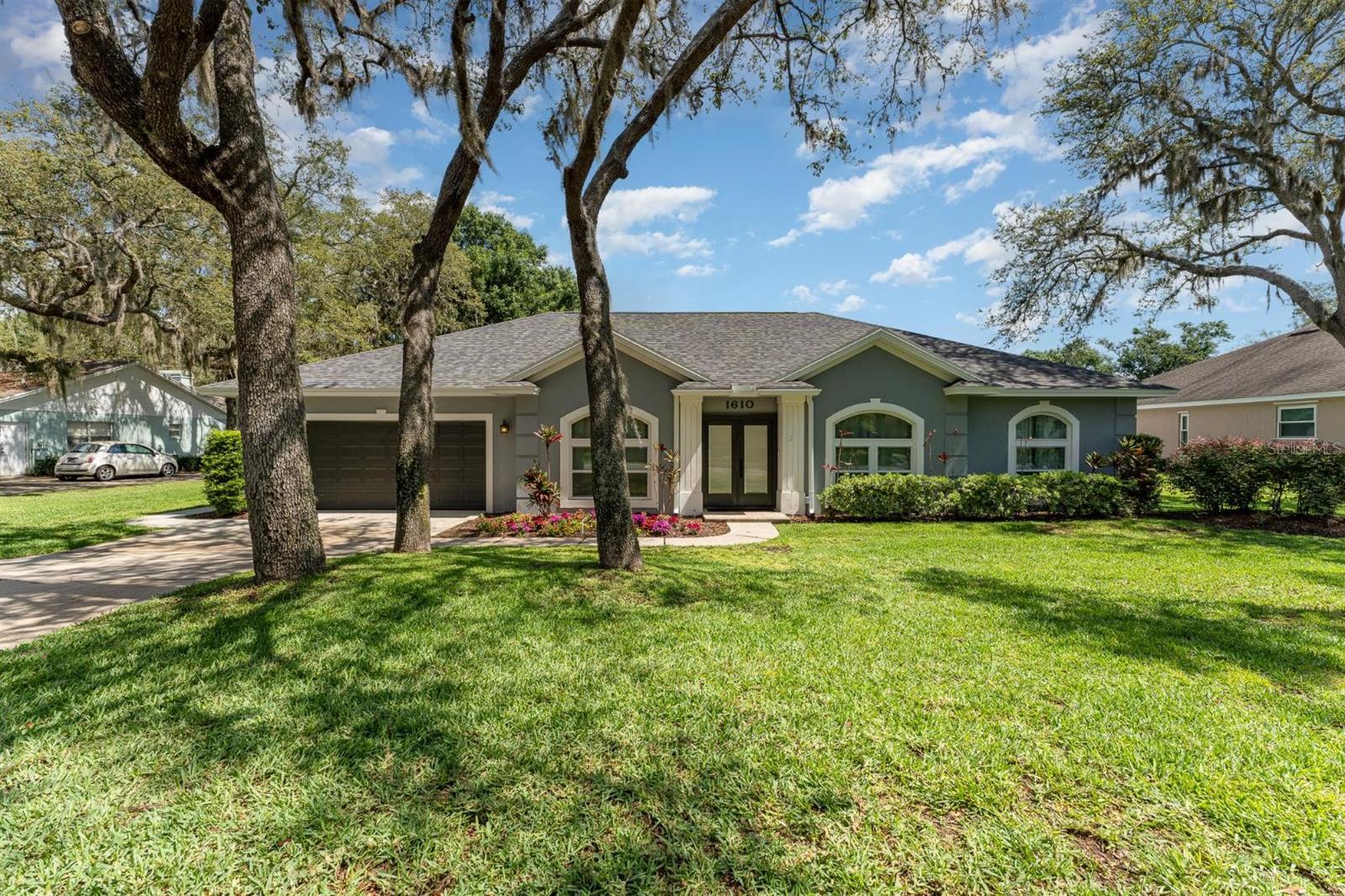 Details for 1610 Sherwood Lakes Boulevard, LAKELAND, FL 33809