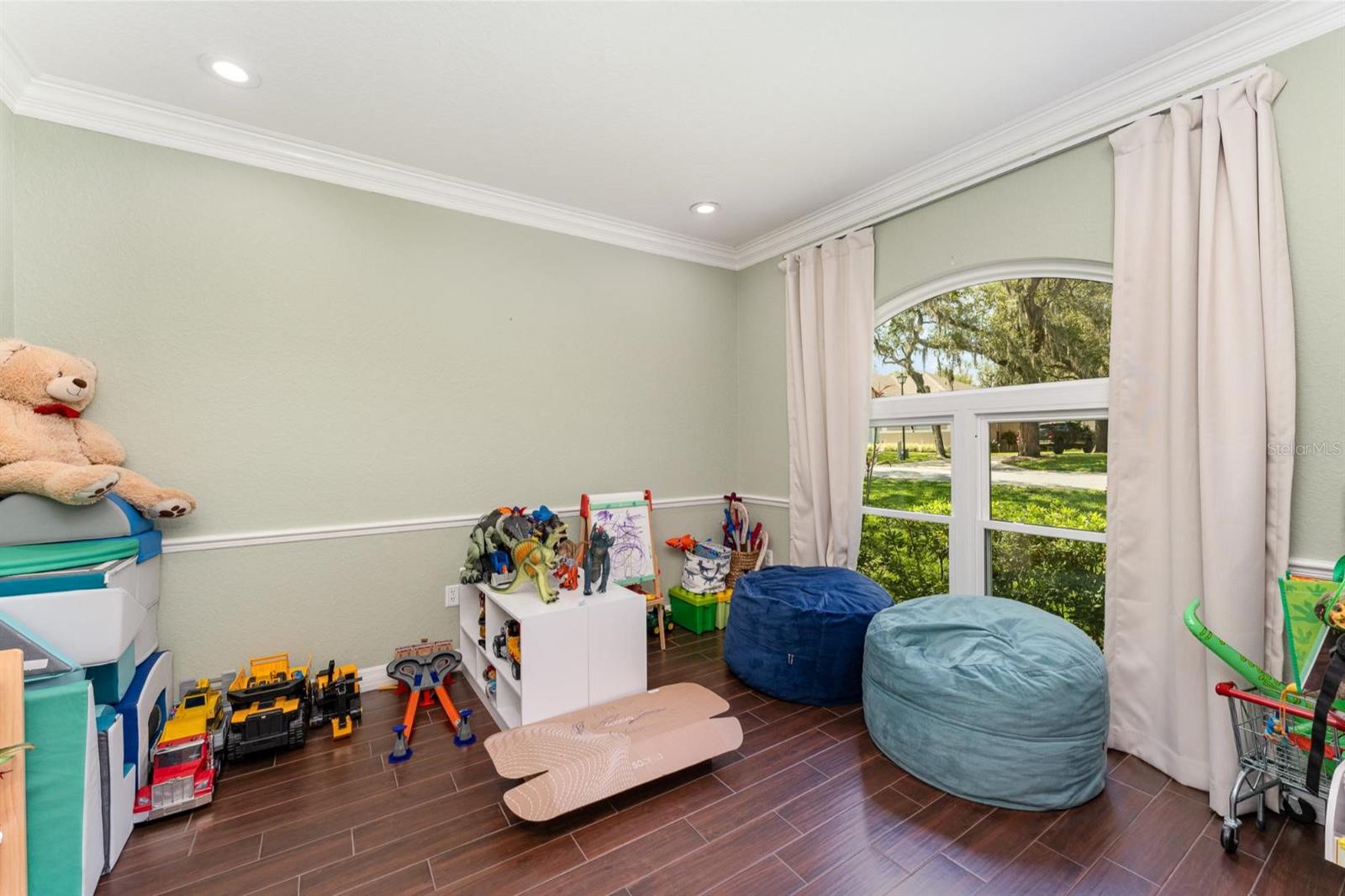 Image 18 of 30 For 1610 Sherwood Lakes Boulevard