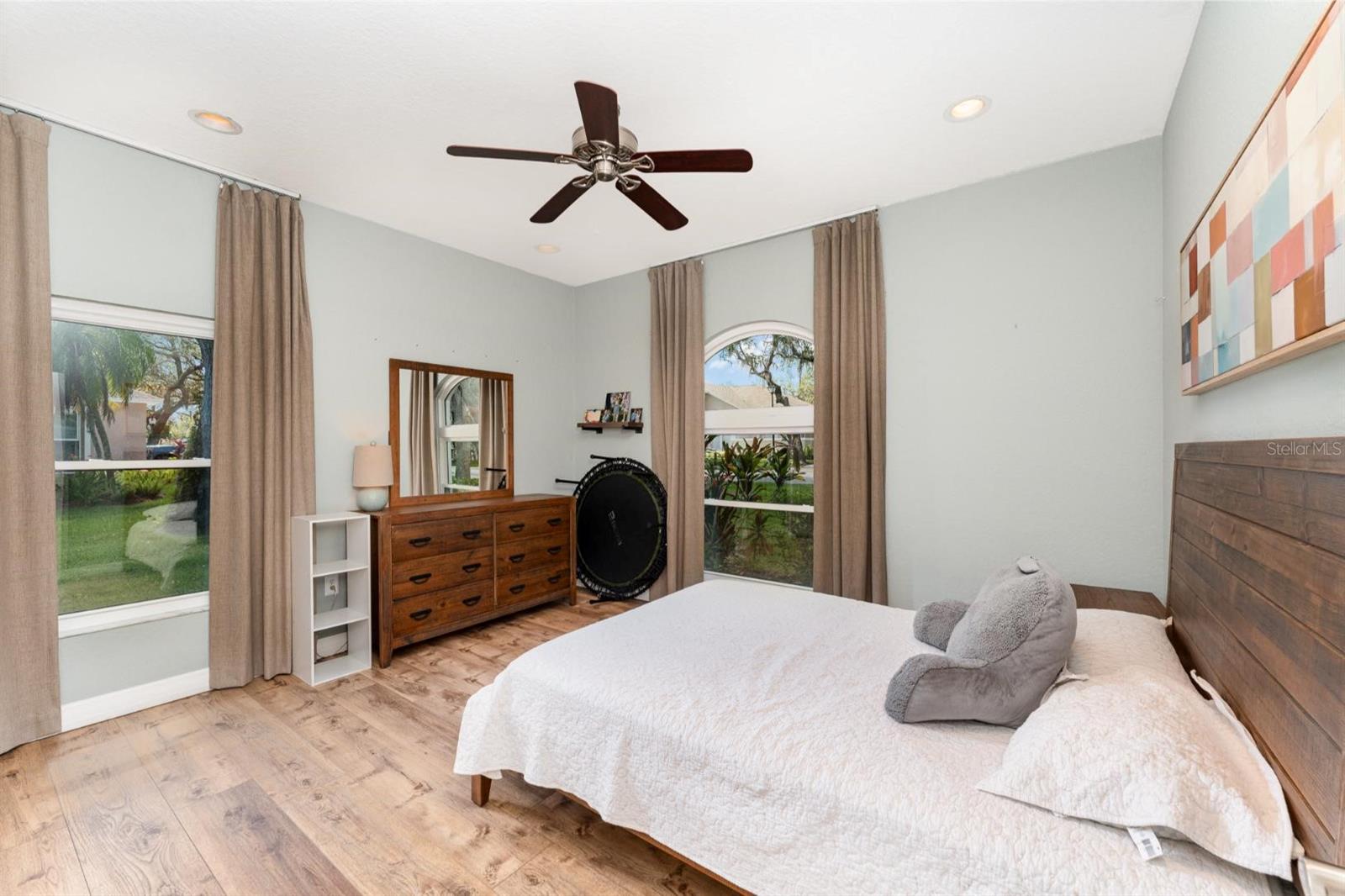 Image 19 of 30 For 1610 Sherwood Lakes Boulevard