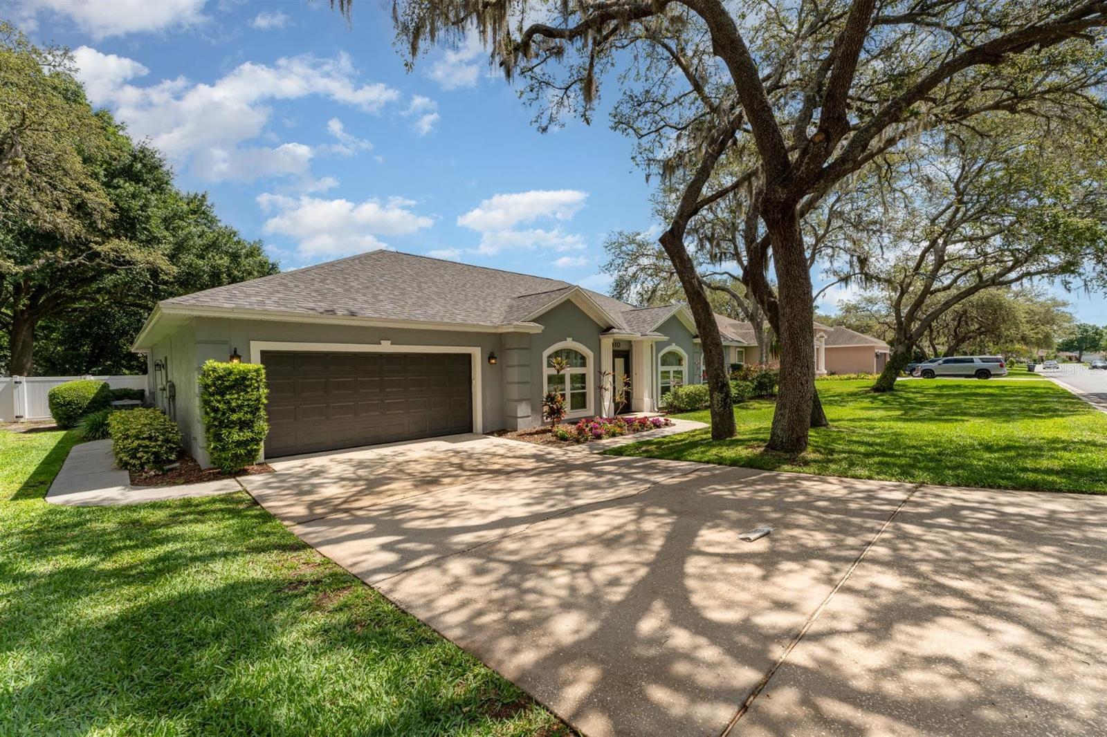 Image 2 of 30 For 1610 Sherwood Lakes Boulevard