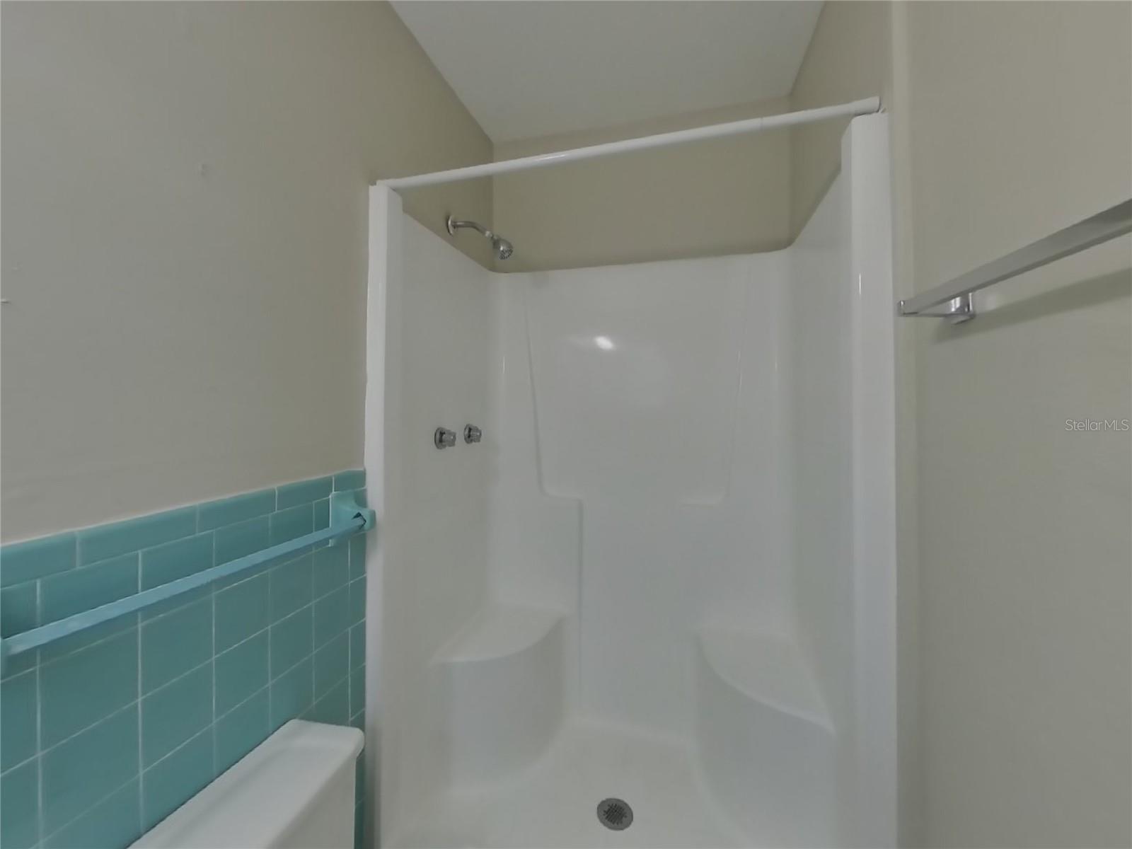 Image 10 of 19 For 8419 Stillbrook Avenue